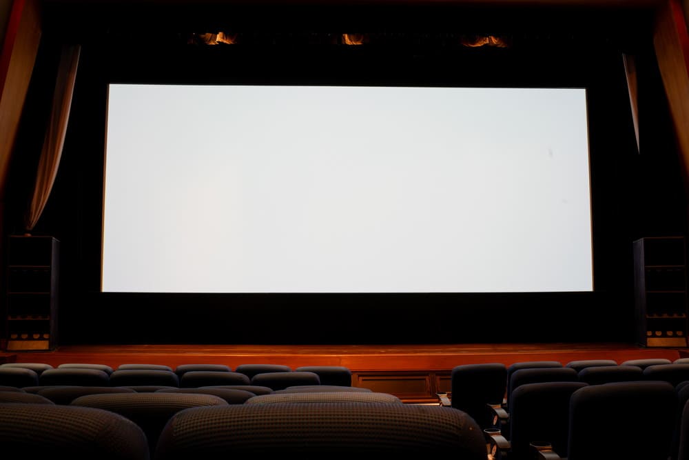 THEATER 4
